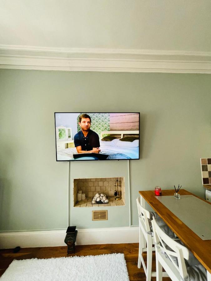Charming 2-Bedroom Apartment Located In Ayr Dış mekan fotoğraf