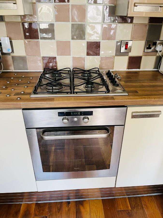 Charming 2-Bedroom Apartment Located In Ayr Dış mekan fotoğraf